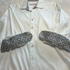 Men’s Robert Graham shirt